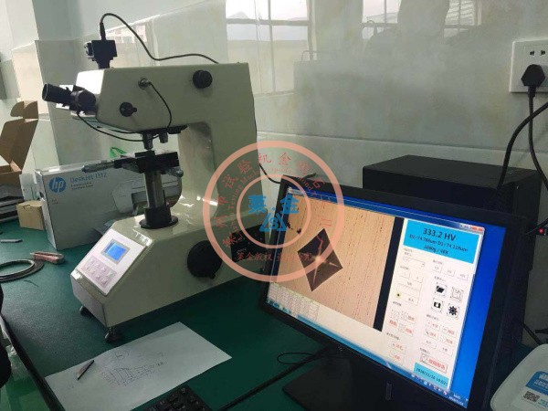 老客户推荐新客户选用我厂HVS-1000A型数显显微硬度计：现场安装照片（图像清晰质感、测试精度高）
